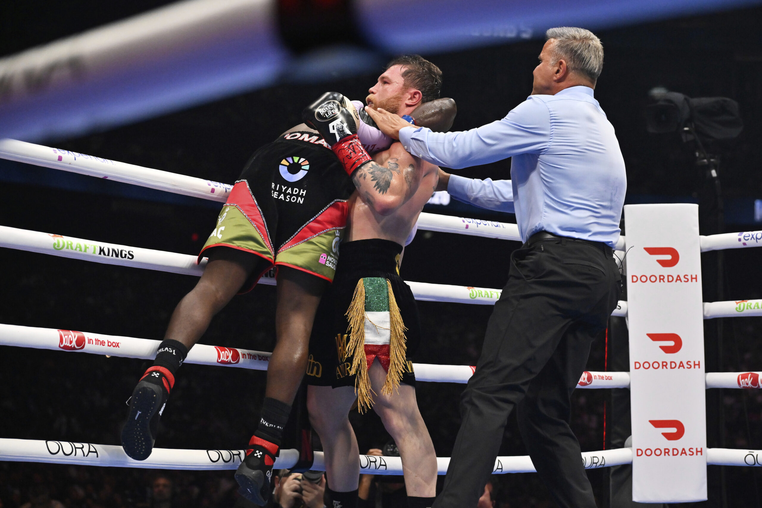 terence-crawford-is-clear-that-canelo-alvarez-will-recover-the-belts-he-lost