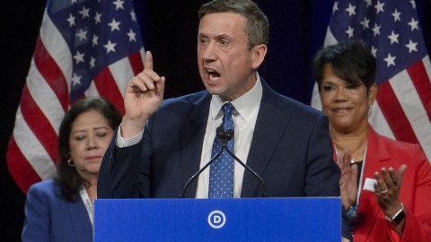dnc-president-refuses-to-support-the-conclusions-of-the-report-on-the-defeat-of-kamala-harris