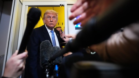 trump-denies-that-he-sent-the-uss-nimitz-aircraft-carrier-to-the-caribbean-to-intimidate-cuba