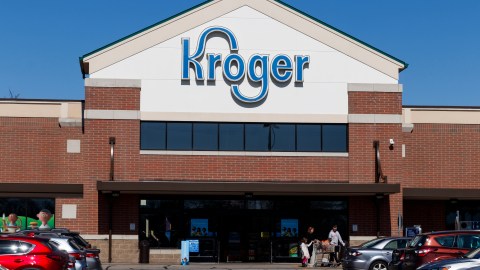 kroger-seeks-to-match-the-prices-offered-by-walmart-and-costco