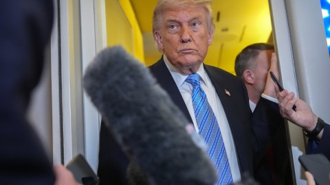 trump-promises-to-stop-iran-and-assures-that-the-conflict-“will-be-resolved-soon”