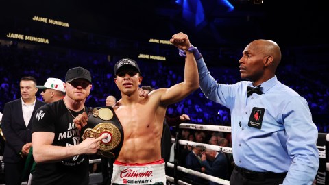 canelo-alvarez-rules-out-benavidez-fighting-again-at-175-pounds