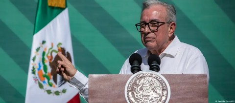 mexico’s-prosecutor’s-office-summons-licensed-governor,-ruben-rocha,-accused-of-drug-trafficking-by-the-us