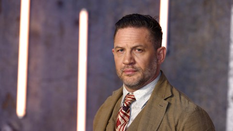 controversy-in-residency:-why-was-tom-hardy-fired-from-the-mobland-series?