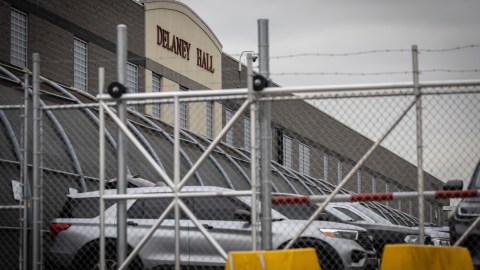 migrants-in-new-jersey-maintain-hunger-strike-at-ice-center:-what-they-denounce