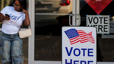 court-blocks-alabama-electoral-map-for-discriminating-against-african-american-voters