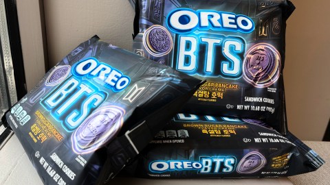 oreo-and-bts-team-up-for-a-limited-edition-korean-pancake-flavor