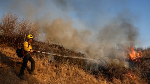 four-wildfires-in-southern-california-are-close-to-being-contained