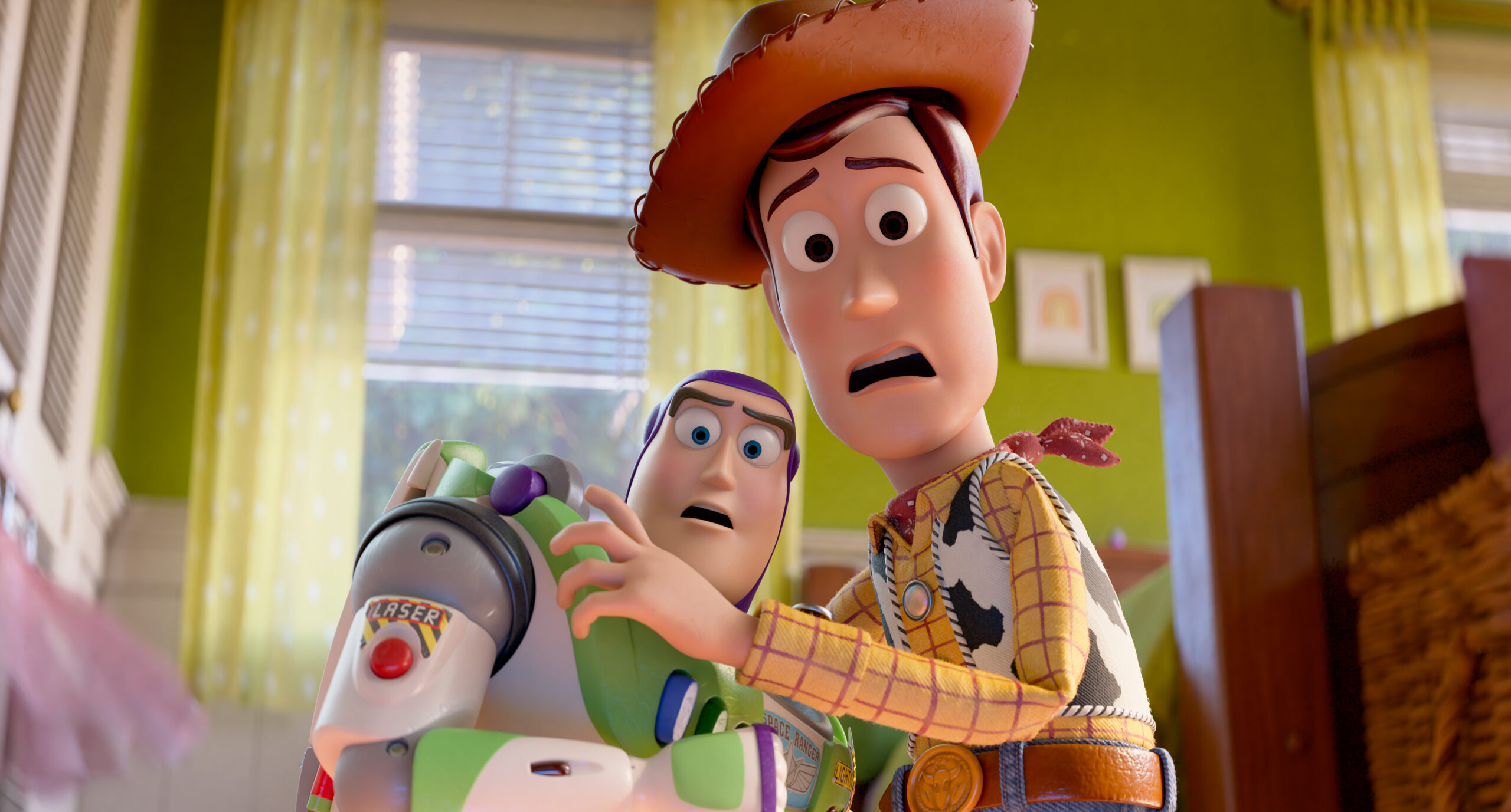 we-sneak-into-“toy-story-5.”-this-we-can-tell