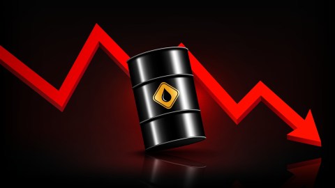 oil-falls-below-$90-due-to-a-possible-agreement-between-the-us-and-iran