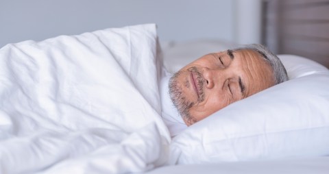 why-do-we-tend-to-go-to-bed-and-get-up-earlier-as-we-get-older?