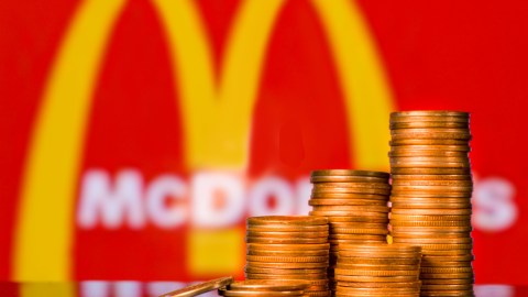 a-mcdonald’s-franchise-must-pay-more-than-$1,000-to-former-employees