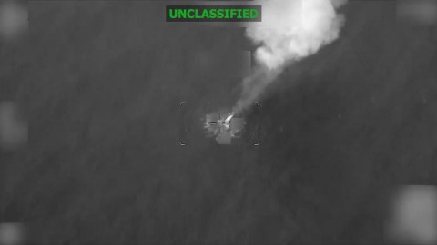the-us-carries-out-another-attack-against-a-boat-linked-to-drug-trafficking-and-kills-two-crew-members