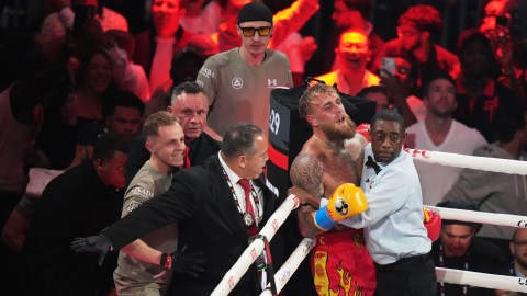 jake-paul-has-not-recovered-from-the-injury-and-is-already-thinking-about-next-rivals
