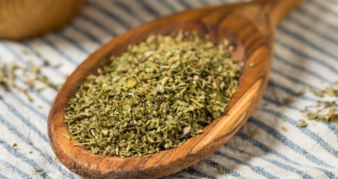 turmeric,-cinnamon,-oregano-and-black-pepper:-common-spices-and-their-impact-on-health