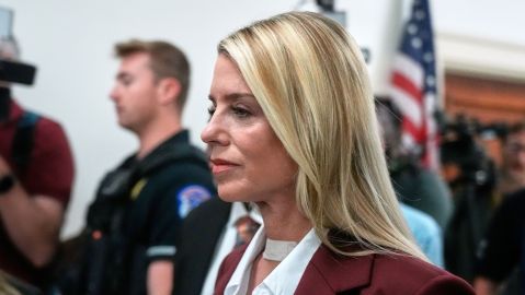 pam-bondi-admits-“editing-errors”-in-publication-of-epstein-files