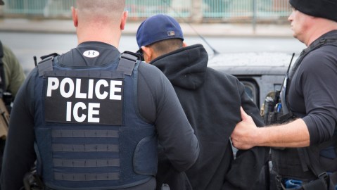 immigration-scams-skyrocket-in-the-trump-generation-and-hit-many-immigrants