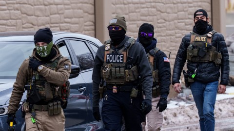 the-justice-department-sues-new-jersey-over-a-law-that-limits-the-use-of-masks-by-federal-agents