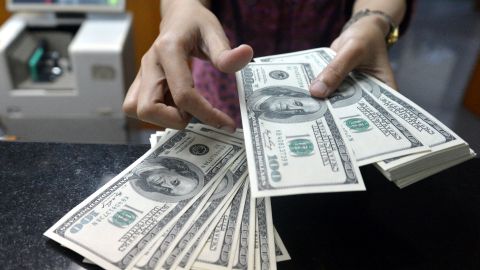 find-out-what-the-buying-and-selling-prices-of-the-us-dollar-are-today,-friday,-may-1,-in-mexico-and-the-main-countries