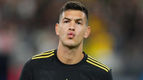 the-mexican-team-sets-off-its-alarms-with-cesar-montes’-injury