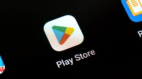 google-accidentally-published-cosmo,-its-new-ai-assistant,-and-deleted-it-hours-later