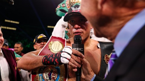david-benavidez-after-being-crowned-launches-a-new-challenge-to-canelo-alvarez:-“no-one-can-beat-me”