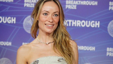 olivia-wilde-responds-with-humor-to-rumors-about-her-appearance:-“i’m-not-dead”