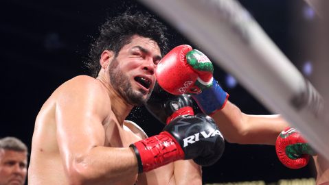 zurdo-ramirez-leaves-the-clinic-without-broken-bones