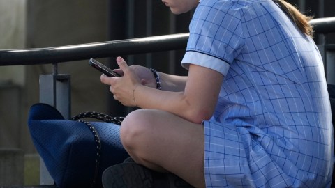 bill:-social-networks-without-access-for-minors-under-16-years-of-age-in-california