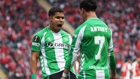 betis-thrashes-staunch-oviedo,-from-grupo-pachuca,-which-is-on-the-brink-of-relegation