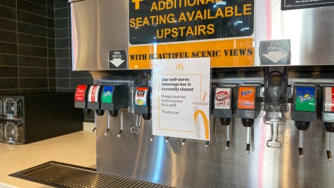 mcdonald’s-is-quietly-eliminating-self-serve-soda-vending-machines