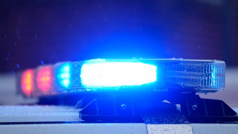 thieves-steal-$25,000-from-los-angeles-bank-customer