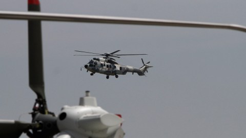 they-capture-on-video-the-fall-of-a-mexican-navy-helicopter-seconds-after-taking-off