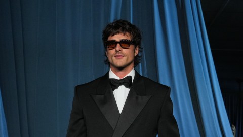 jacob-elordi-cancels-his-participation-as-a-jury-at-the-cannes-festival-after-an-injury