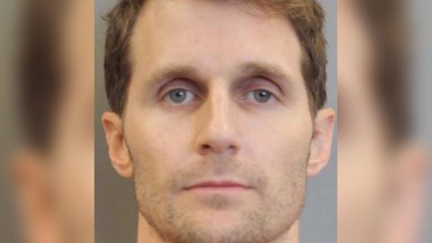 texas-man-accused-of-murdering-his-pregnant-wife-took-off-his-electronic-bracelet-and-fled-the-country