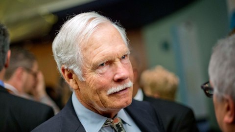 ted-turner,-businessman-and-philanthropist-who-founded-cnn,-dies-at-87