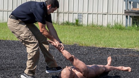 ice-renounces-express-training-for-its-new-agents-sent-to-detain-immigrants