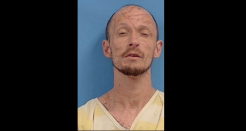 intruder-lived-in-a-family’s-basement-in-arkansas:-they-discover-his-presence-after-noticing-missing-objects