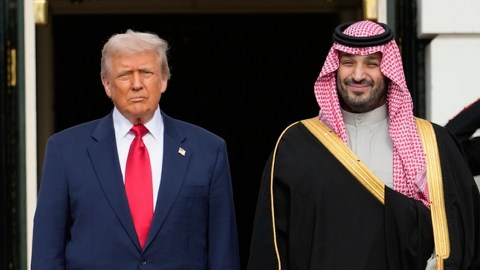 trump-stopped-“project-freedom”,-a-naval-operation-in-hormuz,-due-to-pressure-from-saudi-arabia,-according-to-nbc