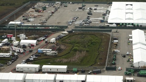 florida-would-be-negotiating-the-closure-of-the-alligator-alcatraz-immigration-detention-center