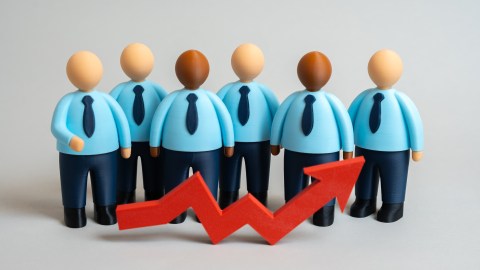 115,000-jobs-were-created-and-unemployment-remains-stable-in-april