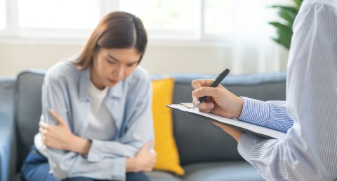 pat-against-depression:-a-therapy-focused-on-skills-to-improve-mood