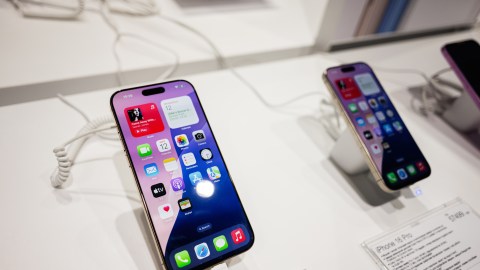apple-changed-the-rules-of-the-game-in-its-education-retailer-and-now-you-must-verify-that-you-are-a-student