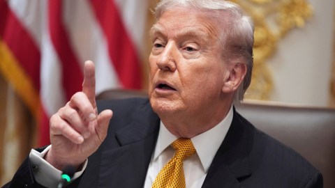 pardons-granted-by-trump-are-investigated-by-democrats-due-to-suspicions-of-money-in-exchange