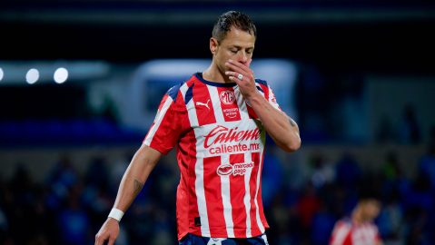 chicharito-hernandez-does-not-exist-in-the-history-of-the-120-years-of-chivas
