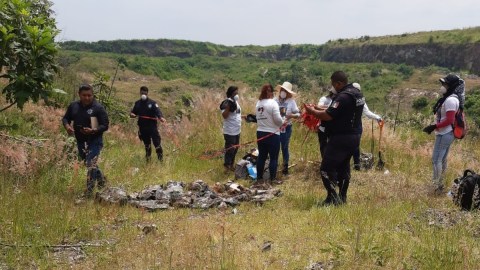 searching-mothers-from-jalisco-find-28-bags-with-human-remains