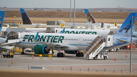 a-frontier-plane-hit-a-person-while-taking-off-from-denver-en-route-to-los-angeles