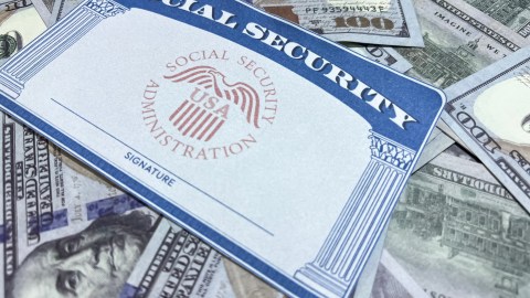 social-security:-who-collects-more-than-$2,000-on-may-13