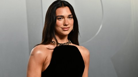 dua-lipa-sues-samsung-for-unauthorized-use-of-her-image