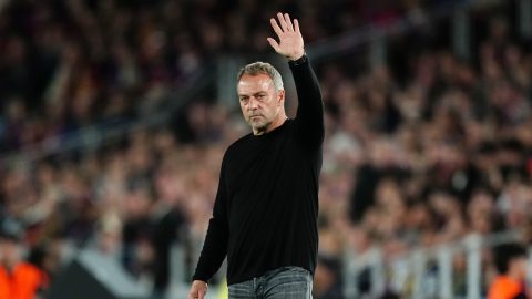 hansi-flick-receives-a-message-from-right-madrid-after-the-death-of-his-father-before-the-classic